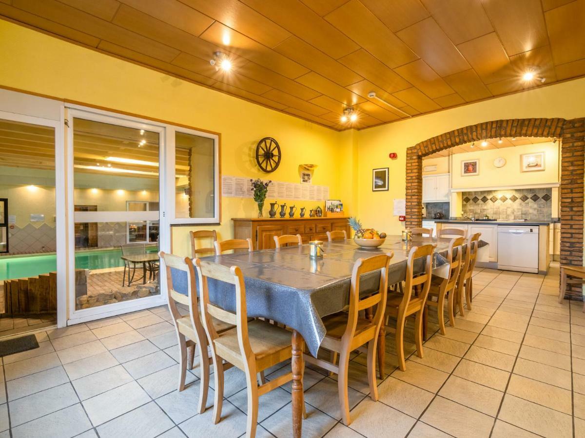 Modern Holiday Home In Sourbrodt With Private Pool เวมส์ ภายนอก รูปภาพ